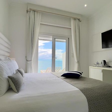 Hotel La Calanque Cavalaire-sur-Mer Exteriör bild