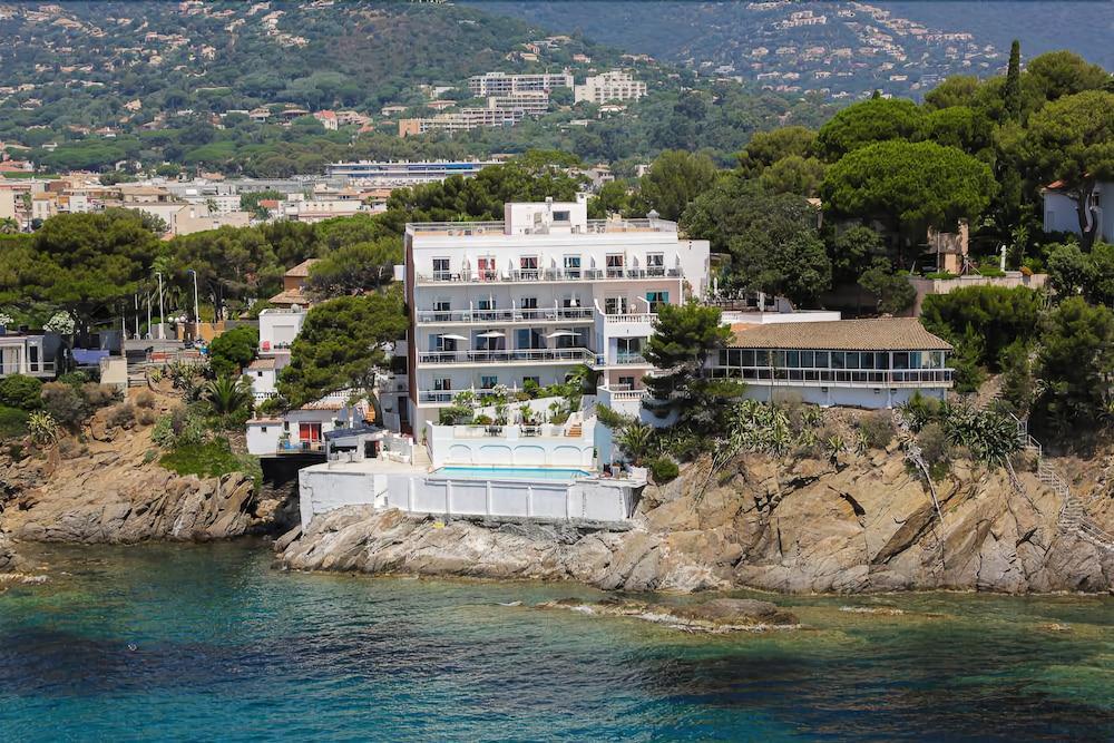 Hotel La Calanque Cavalaire-sur-Mer Exteriör bild