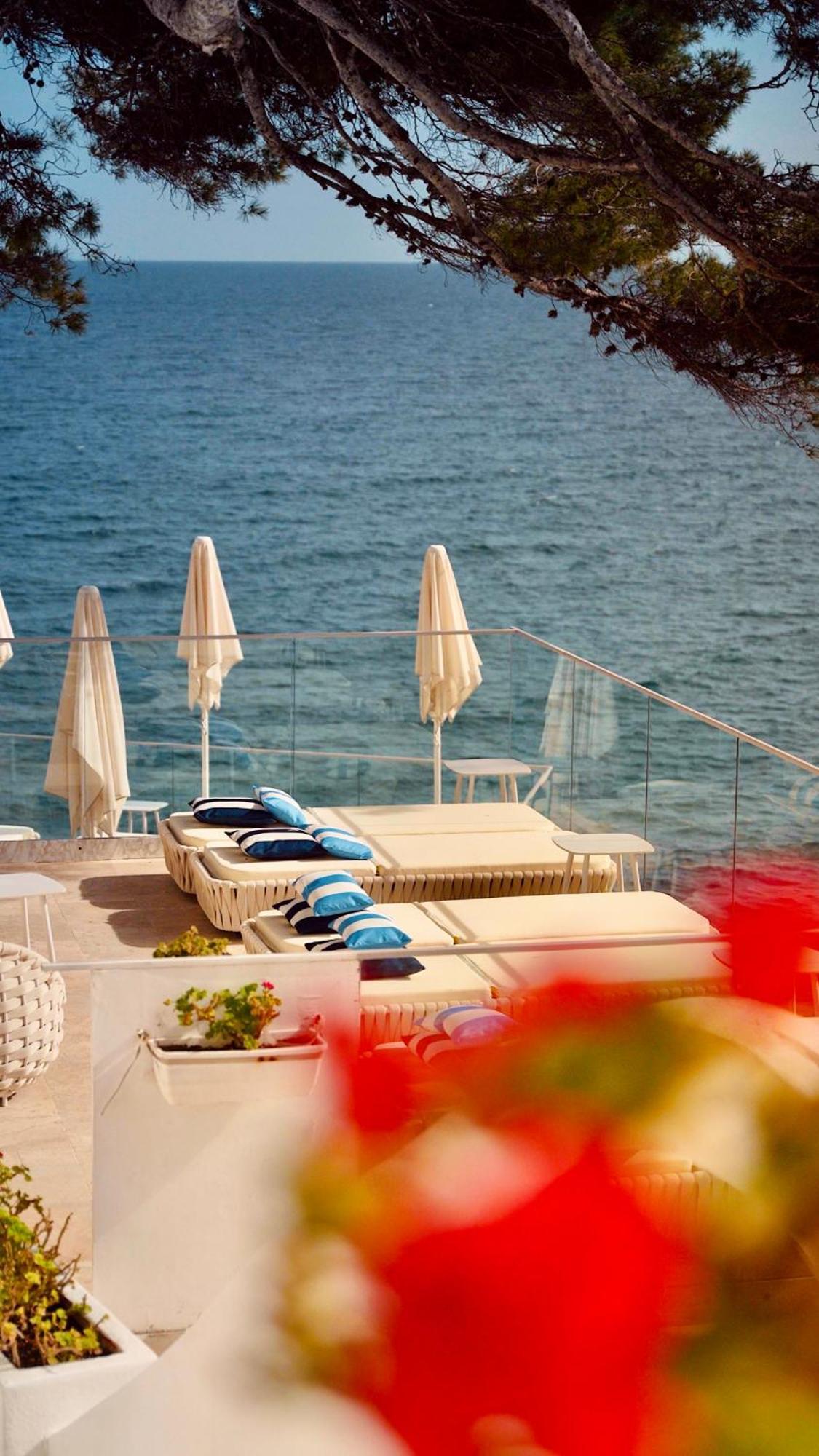 Hotel La Calanque Cavalaire-sur-Mer Exteriör bild
