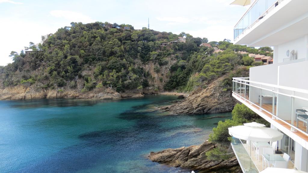 Hotel La Calanque Cavalaire-sur-Mer Exteriör bild